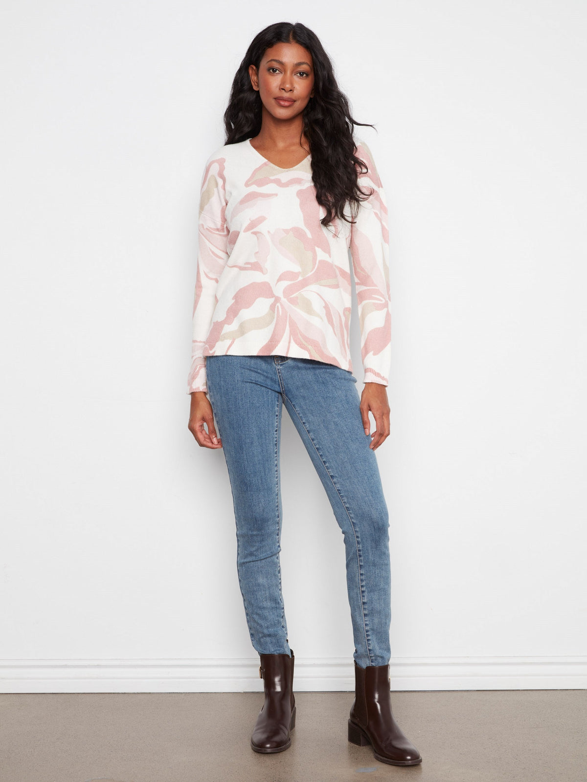 Printed Plush Knit V-Neck Sweater - Petaline