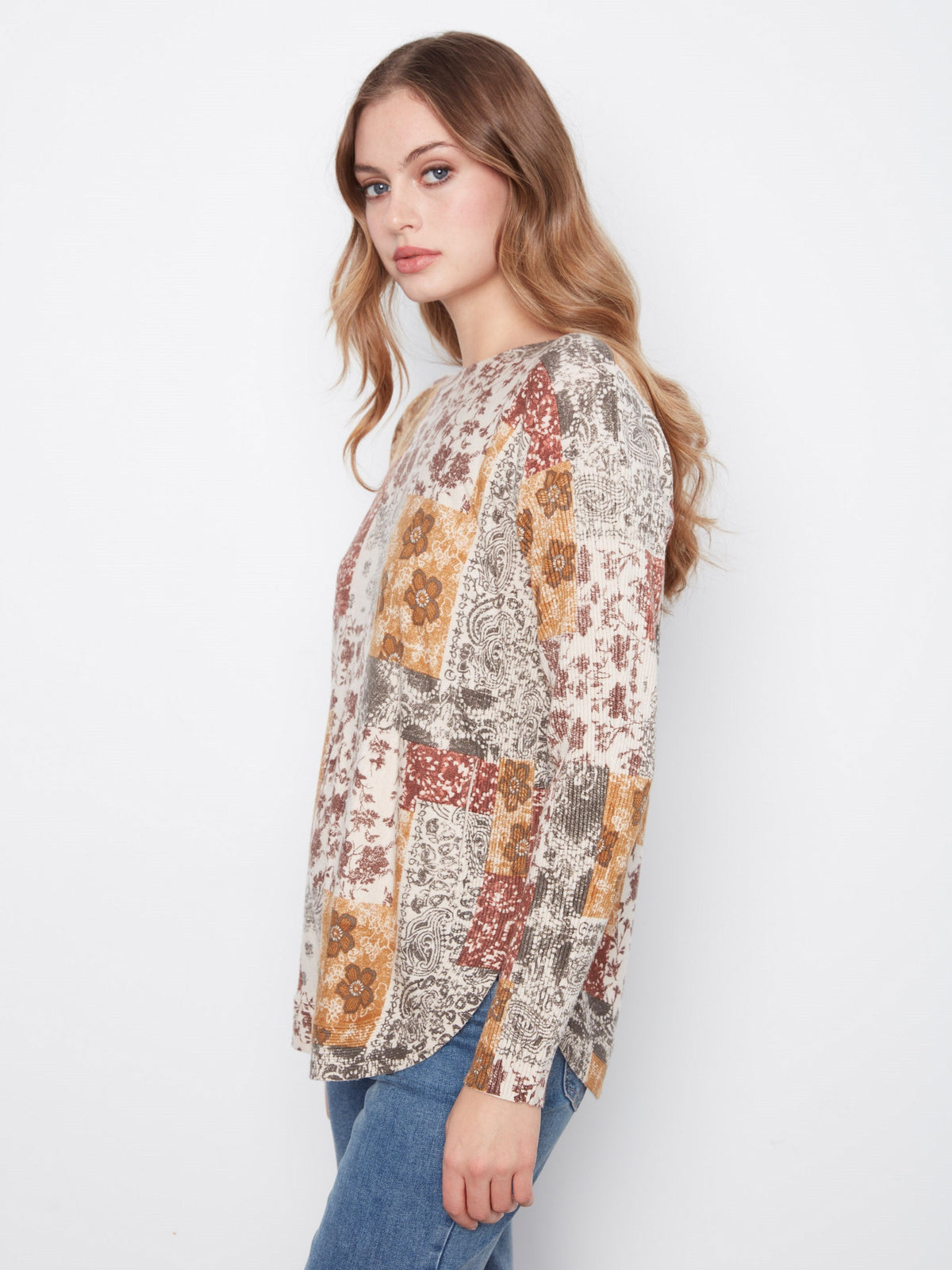 Printed Rounded Hem Sweater - Quilt